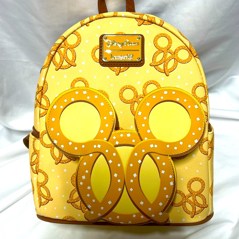 Disney Loungefly Pretzel Mickey  Mouse Mini Backpack